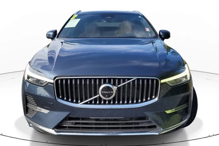 2022 Volvo XC60 Inscription photo 1