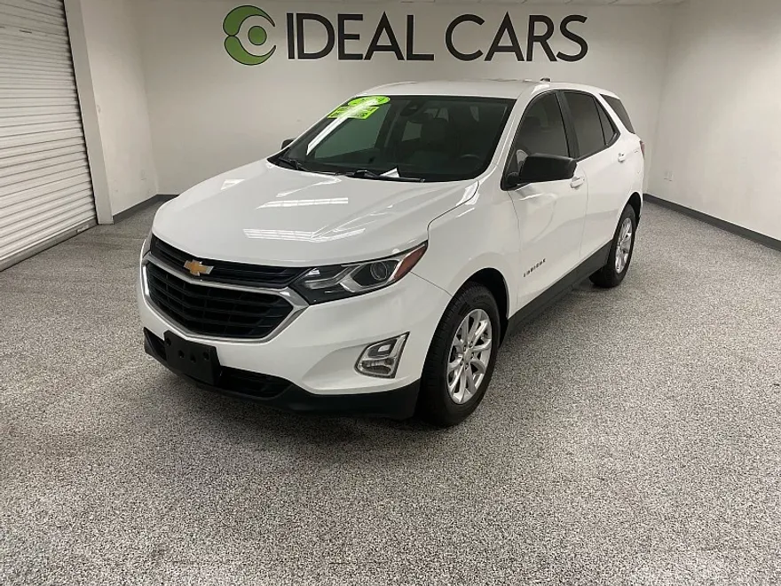 2020 Chevrolet Equinox LS photo 1