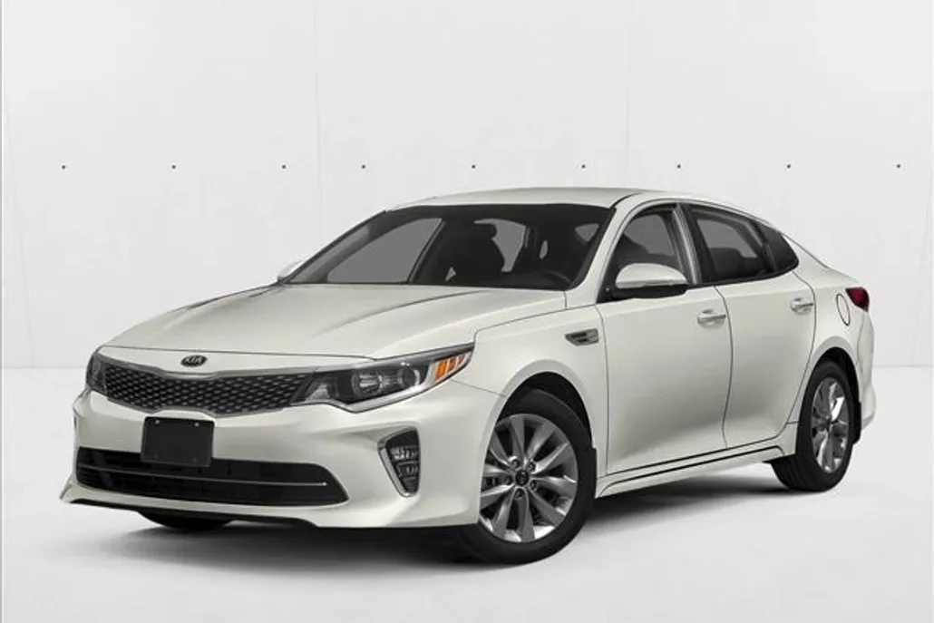 2018 Kia Optima S photo 1
