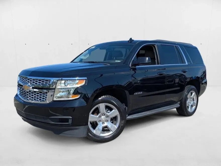 2018 Chevrolet Tahoe LT photo 1