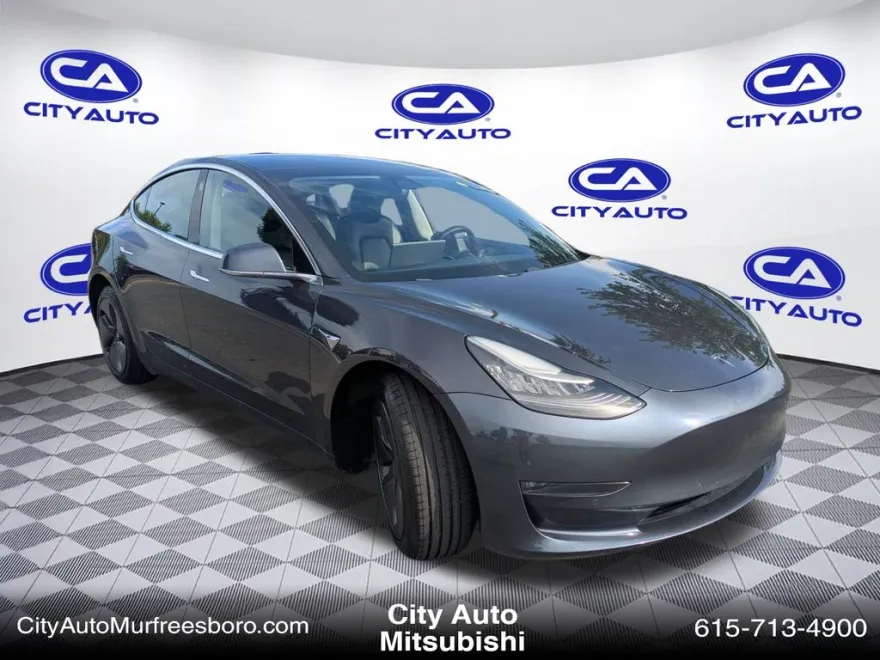 2019 Tesla Model 3 Long Range photo 1