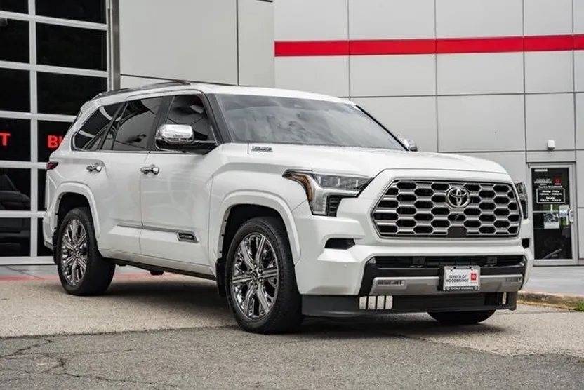 2025 Toyota Sequoia Capstone photo 1