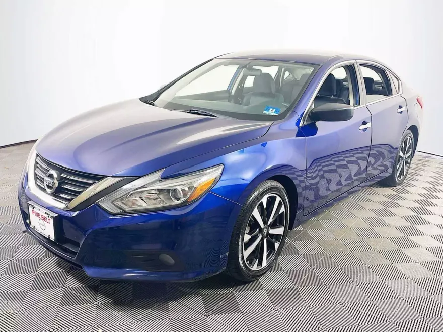 2018 Nissan Altima 2.5 SR photo 1