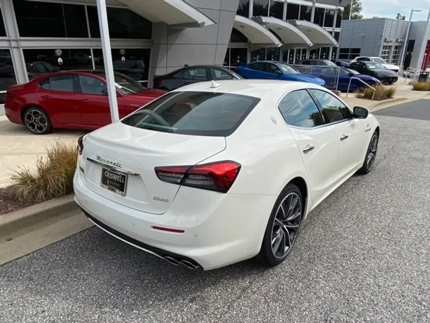 2023 Maserati Ghibli GT photo 5