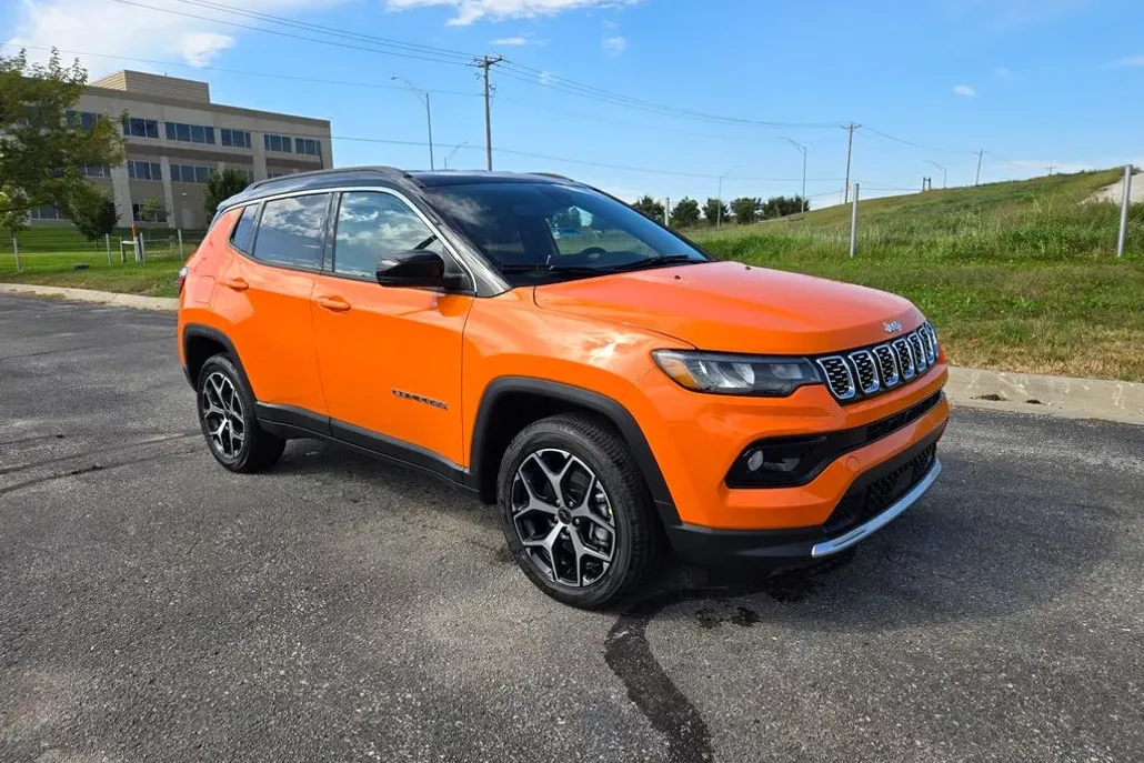 2026 Jeep Compass Limited photo 1