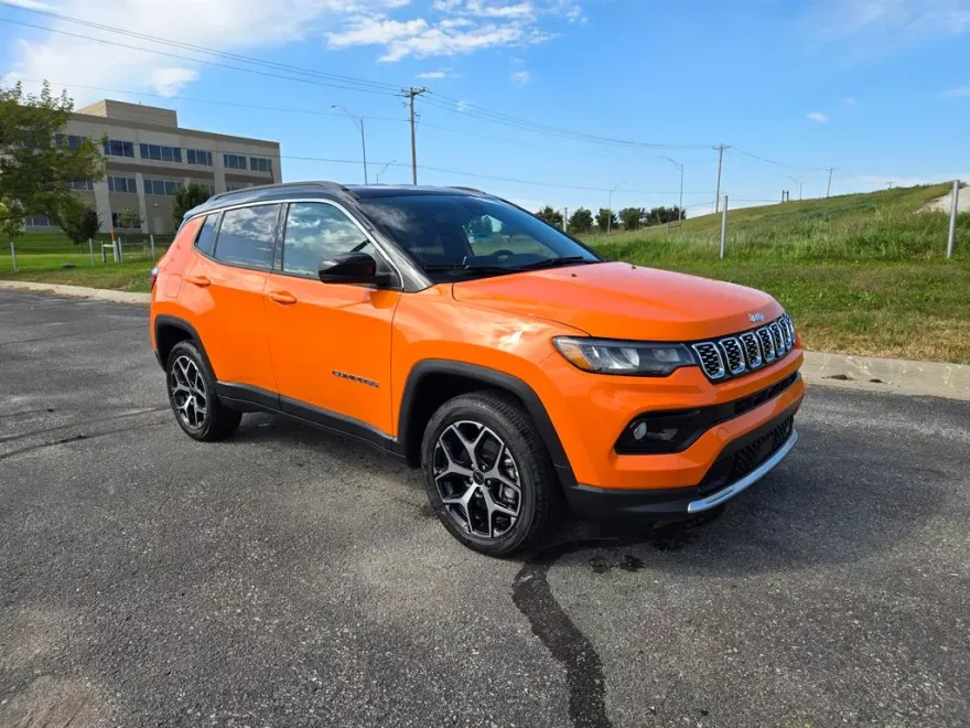 2026 Jeep Compass Limited photo 1