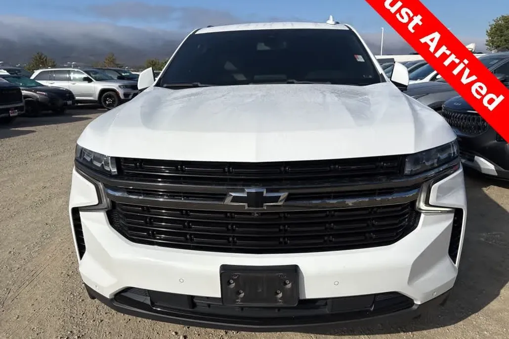 2021 Chevrolet Suburban RST photo 1