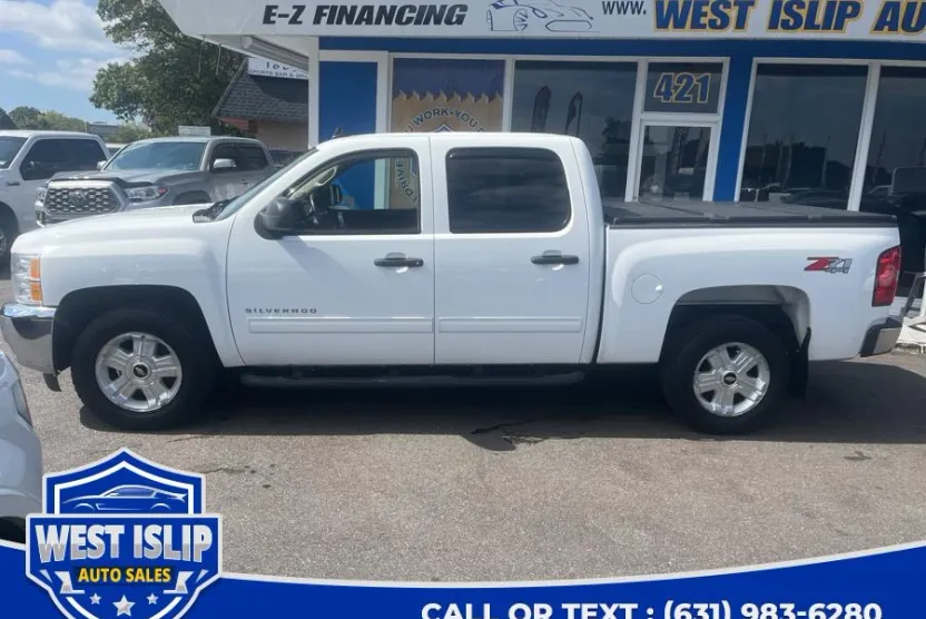 2012 Chevrolet Silverado 1500 LT photo 1