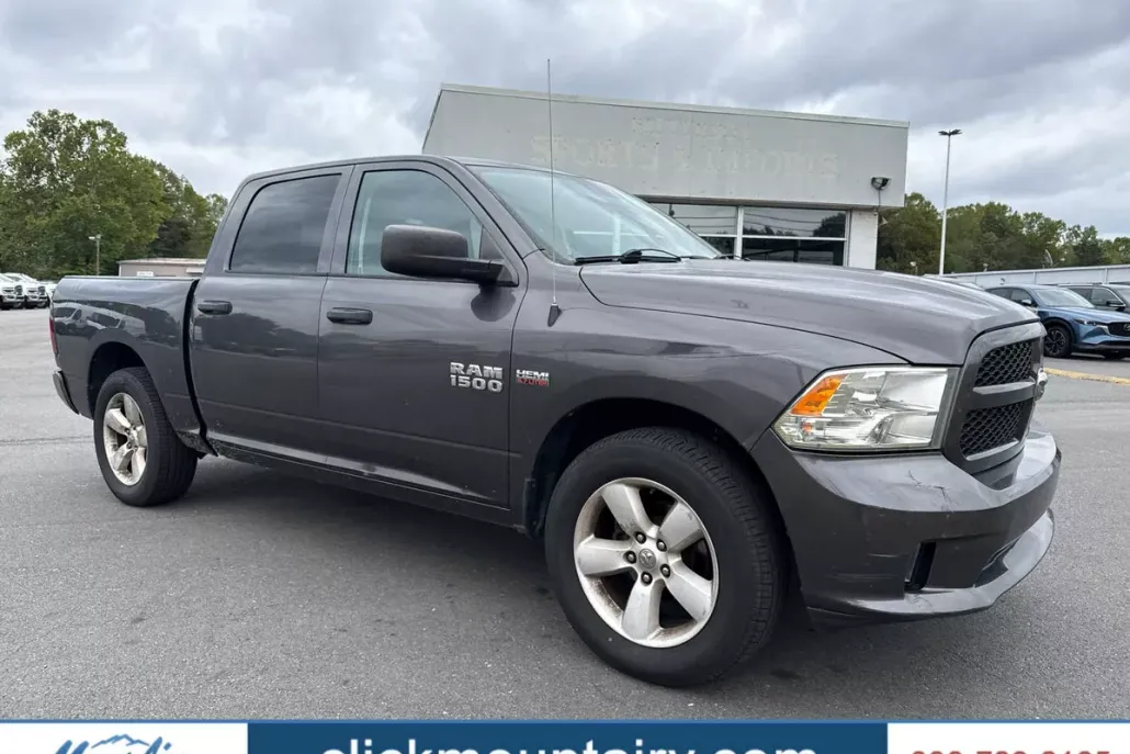 2015 Ram 1500 Express photo 1