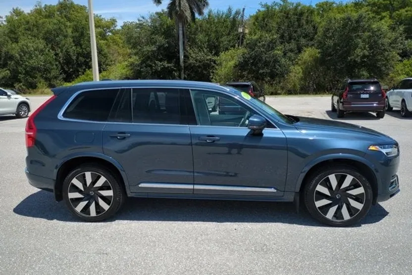 2024 Volvo XC90 Recharge T8 Plus photo 1