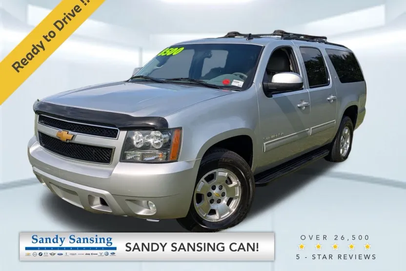 2012 Chevrolet Suburban 1500 LT photo 1