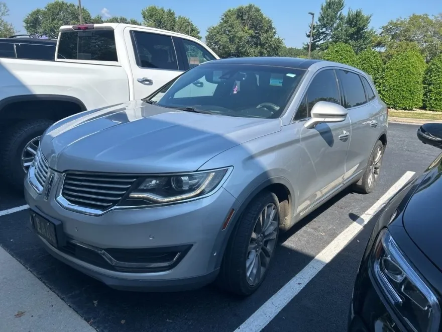 2016 Lincoln MKX Reserve photo 1