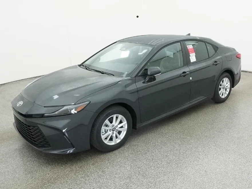 2026 Toyota Camry LE photo 1