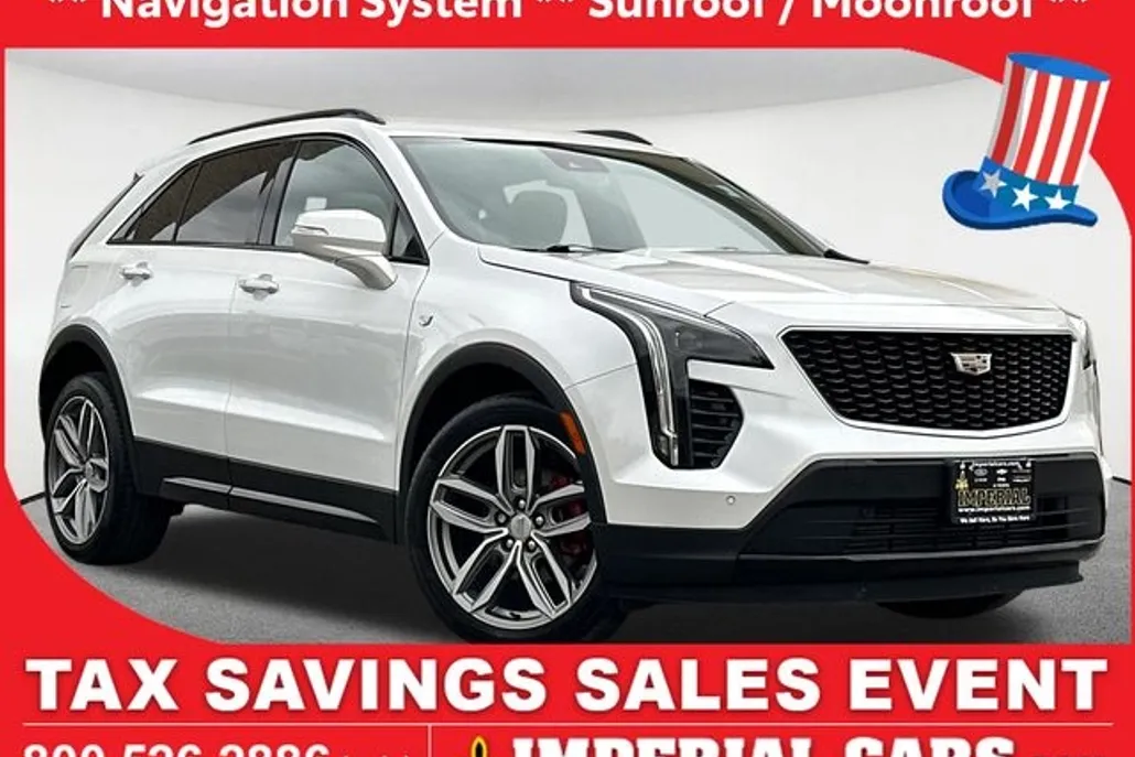 2021 Cadillac XT4 Sport photo 1
