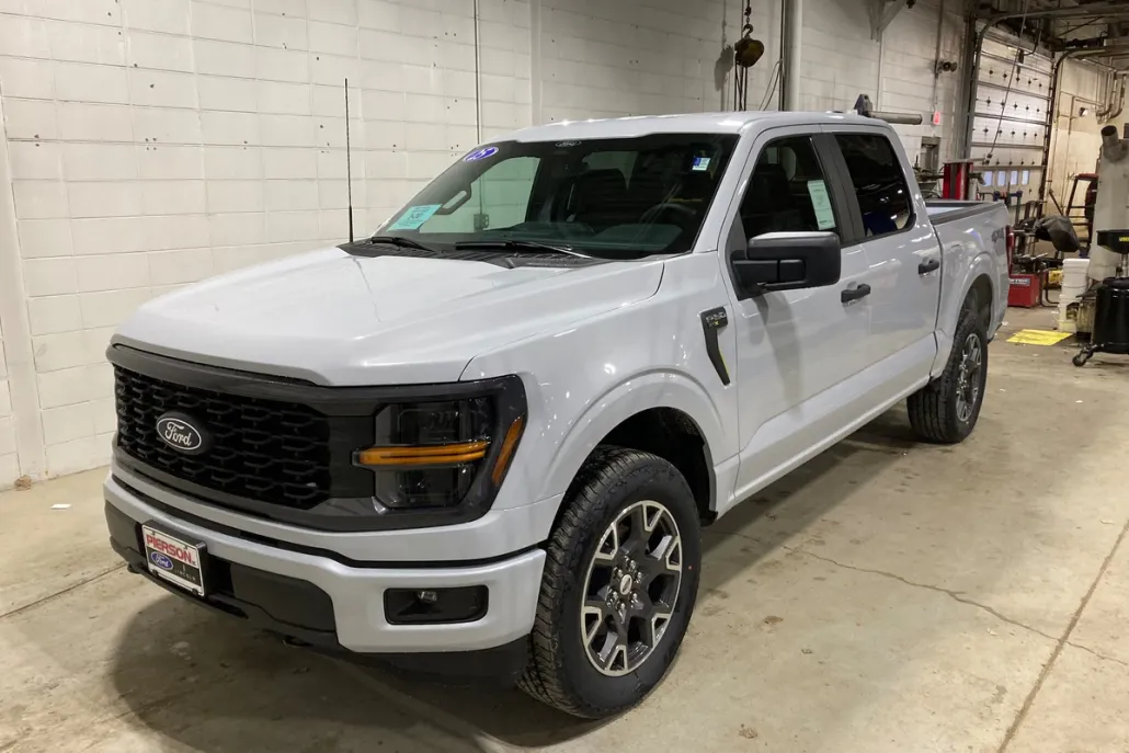2025 Ford F-150 STX photo 1