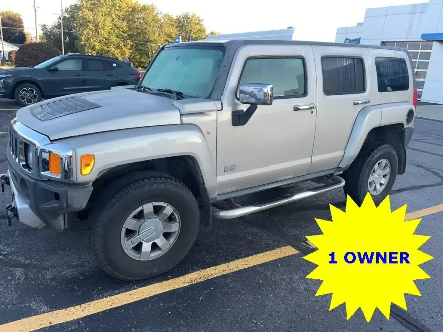 2009 Hummer H3 1/2 Ton photo 1