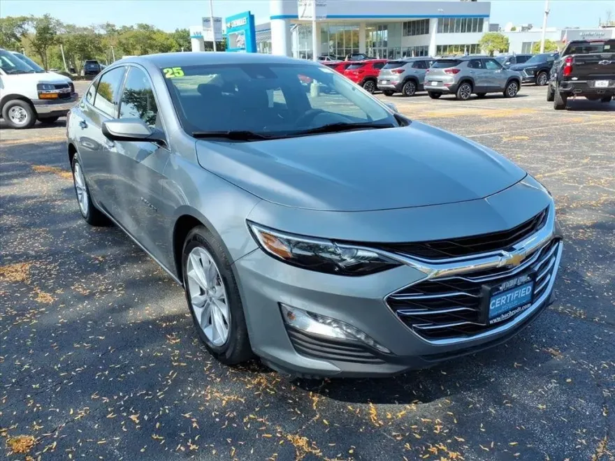 2025 Chevrolet Malibu 1LT photo 1