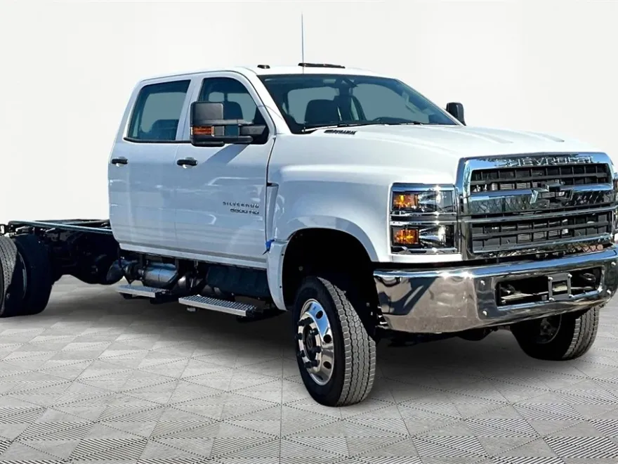 2024 Chevrolet Silverado 5500HD Work Truck photo 1