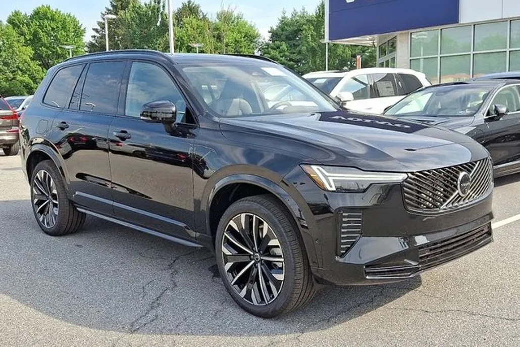 2026 Volvo XC90 photo 1