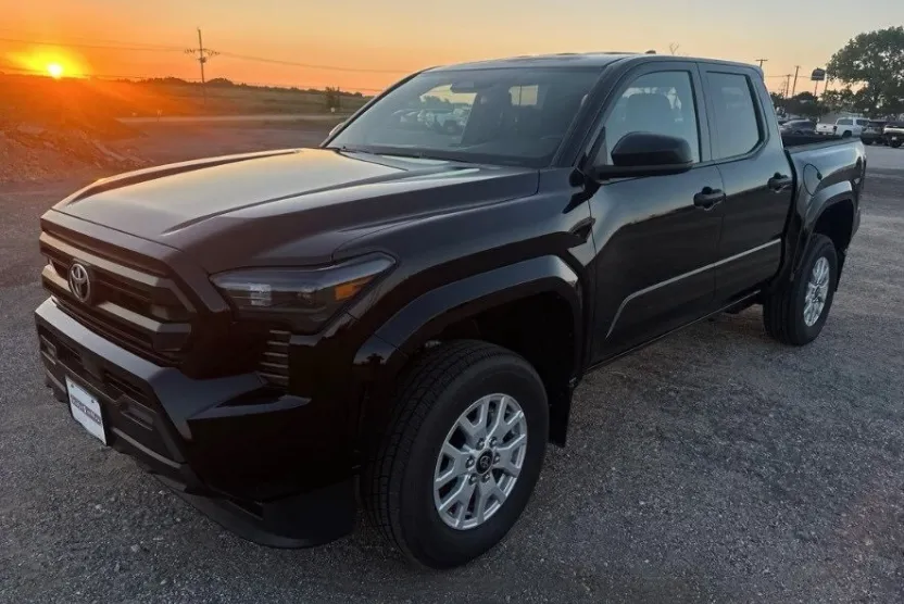 2024 Toyota Tacoma SR photo 1