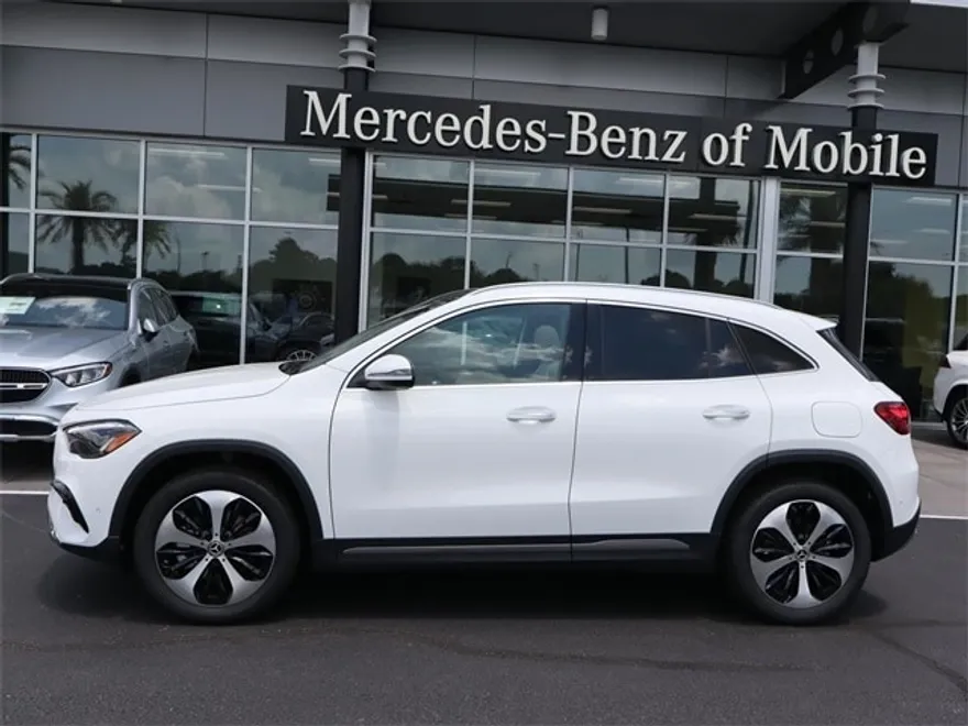 2025 Mercedes Benz GLA 250 photo 1