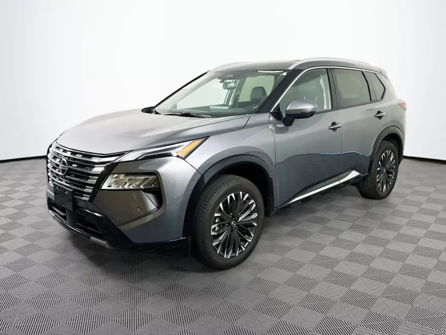2024 Nissan Rogue Platinum photo 1