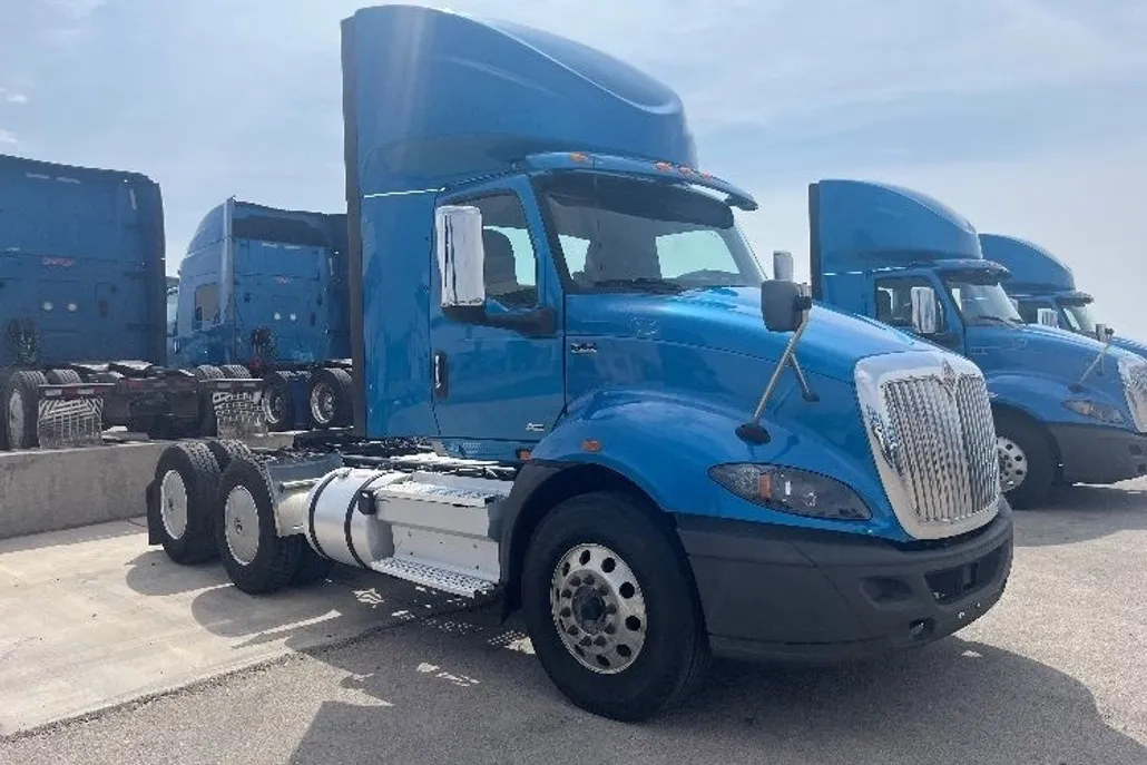 2019 International RH613 RH photo 1