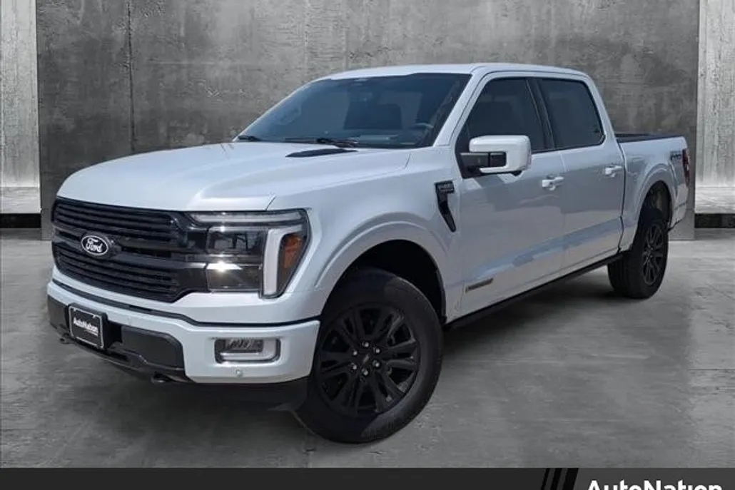 2025 Ford F-150 Platinum photo 1