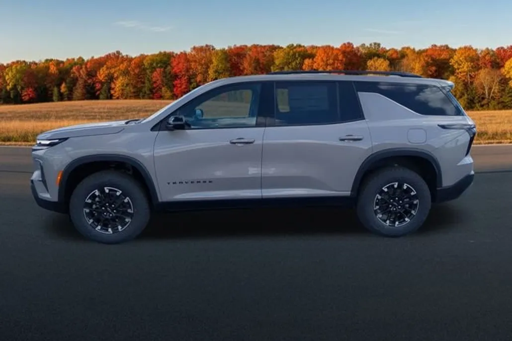 2026 Chevrolet Traverse Z71 photo 1