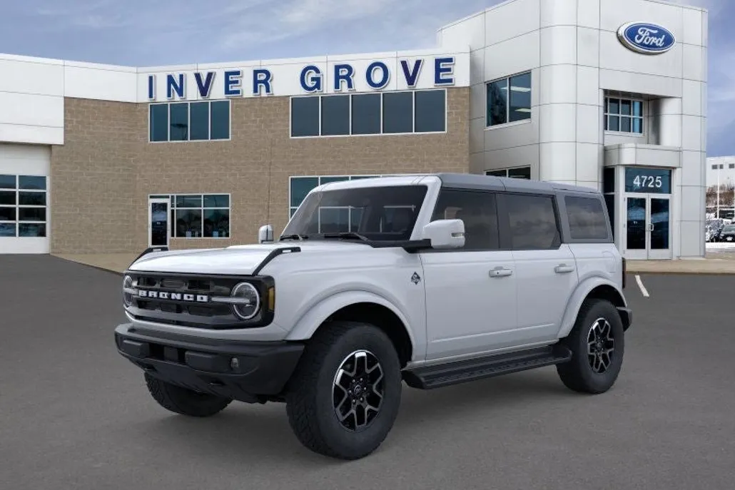 2025 Ford Bronco Outer Banks photo 1