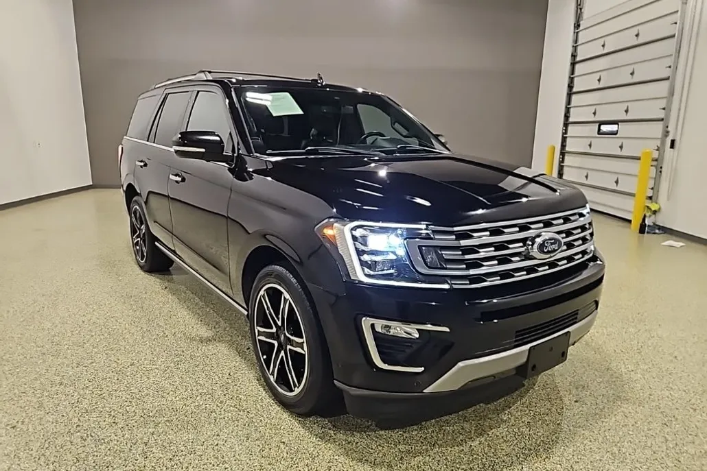 2021 Ford Expedition Limited photo 1