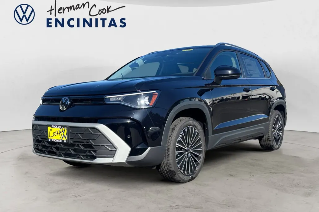 2025 Volkswagen Taos SE photo 1