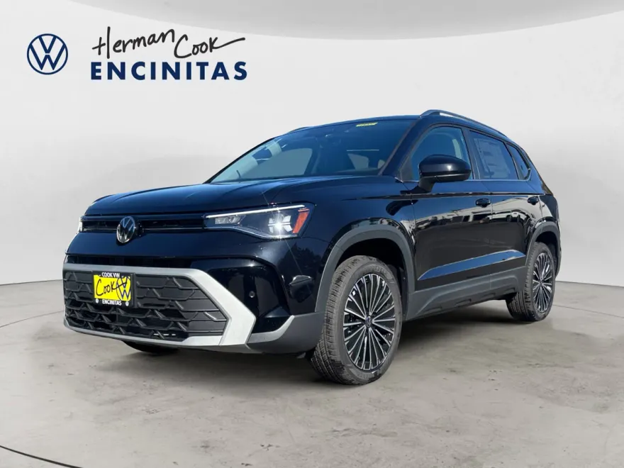 2025 Volkswagen Taos SE photo 1