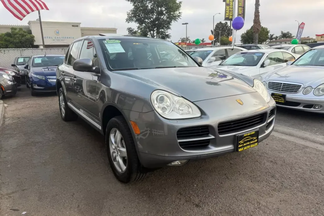 2005 Porsche Cayenne S photo 1
