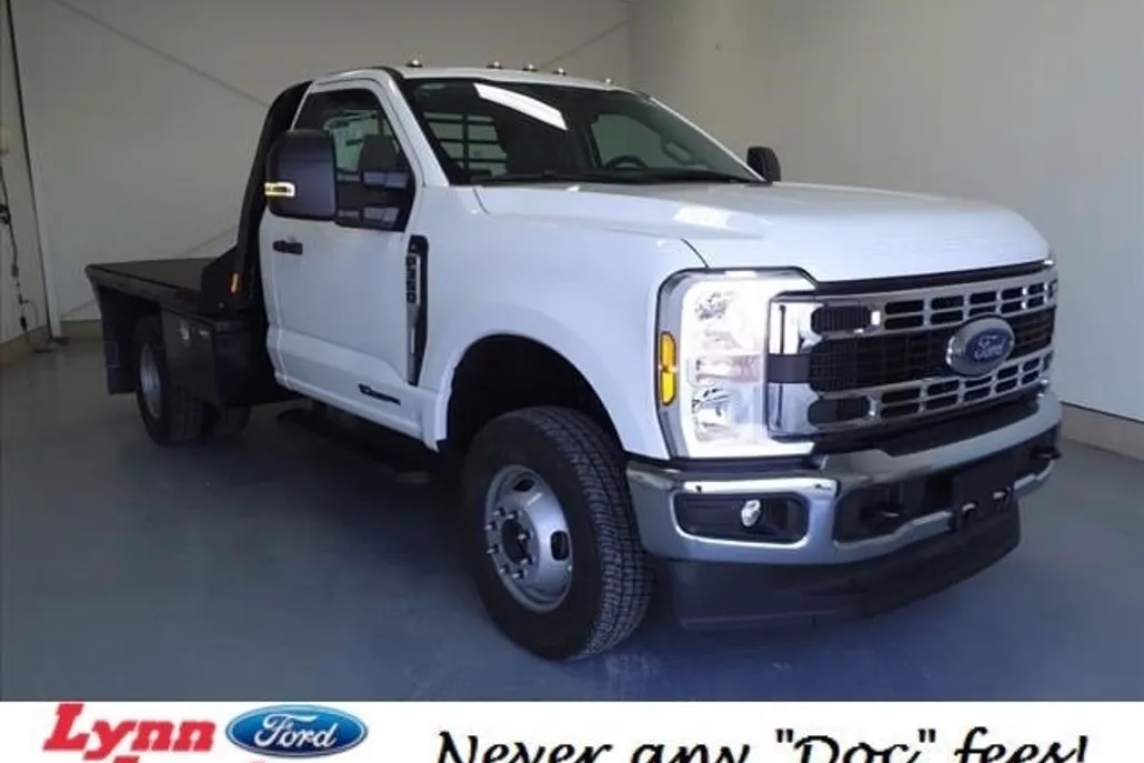 2024 Ford F-350 XL photo 1