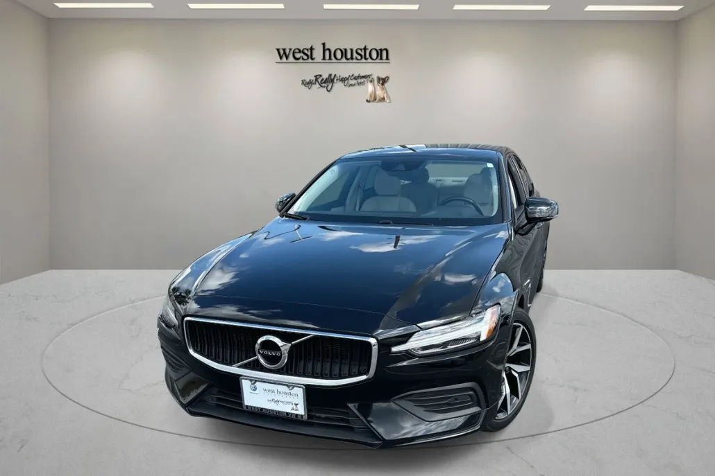 2019 Volvo S60 T5 Momentum photo 1