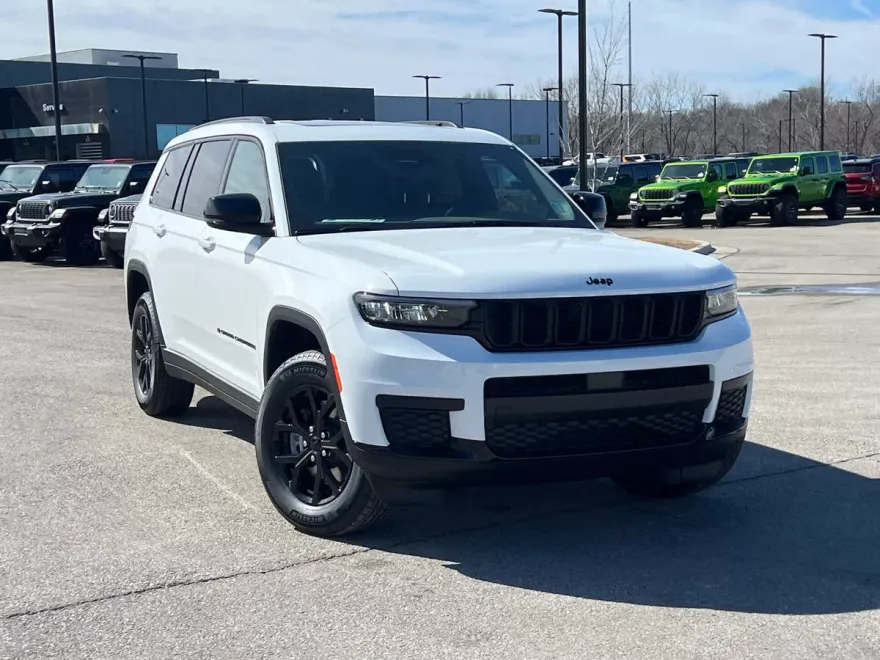 2025 Jeep Grand Cherokee Altitude X photo 1
