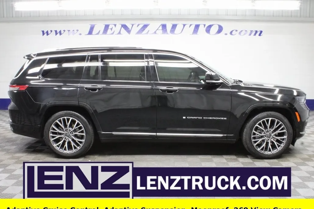 2021 Jeep Grand Cherokee L Summit Reserve photo 1