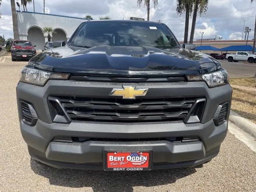2025 Chevrolet Colorado LT photo 1