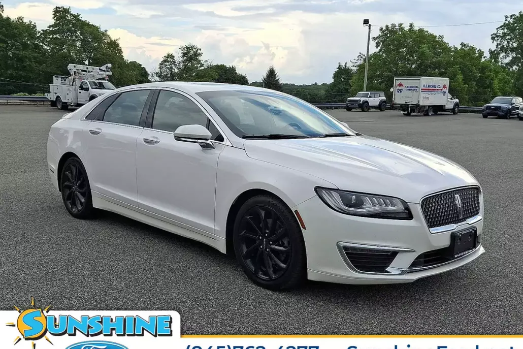 2019 Lincoln MKZ Reserve photo 1