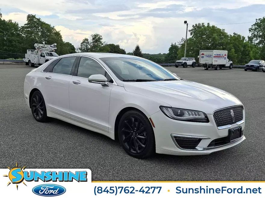 2019 Lincoln MKZ Reserve photo 1