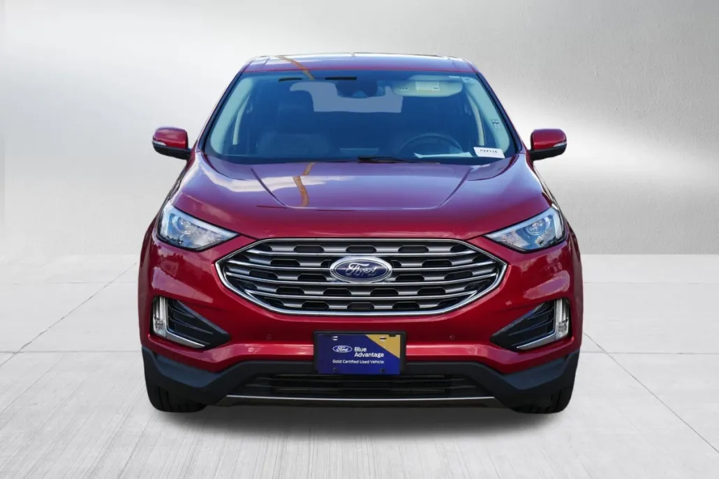 2024 Ford Edge Titanium photo 1