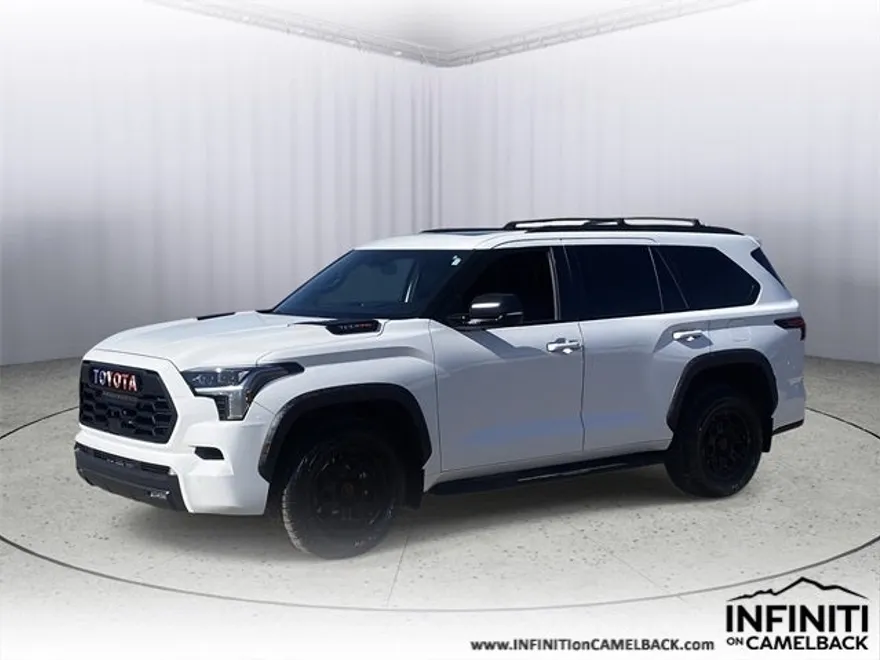 2024 Toyota RAV4 LE photo 1