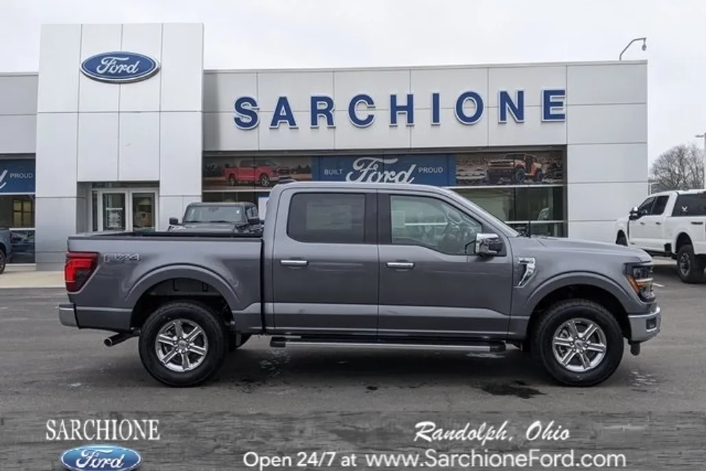 2025 Ford F-150 XLT photo 1