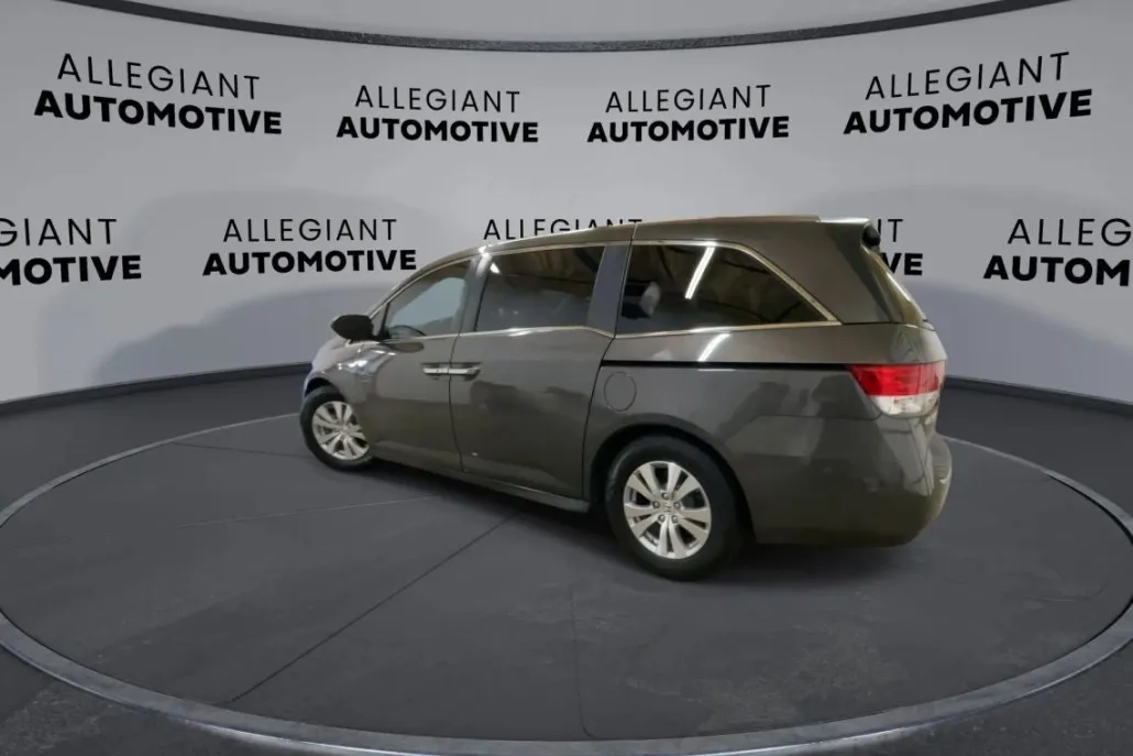 2015 Honda Odyssey EX-L photo 1