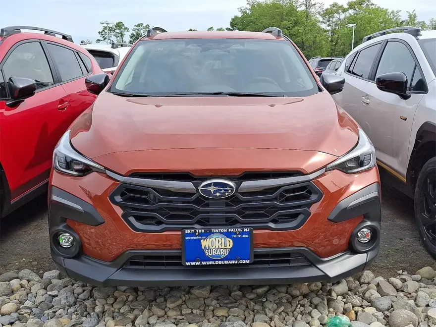 2025 Subaru Crosstrek Limited photo 2