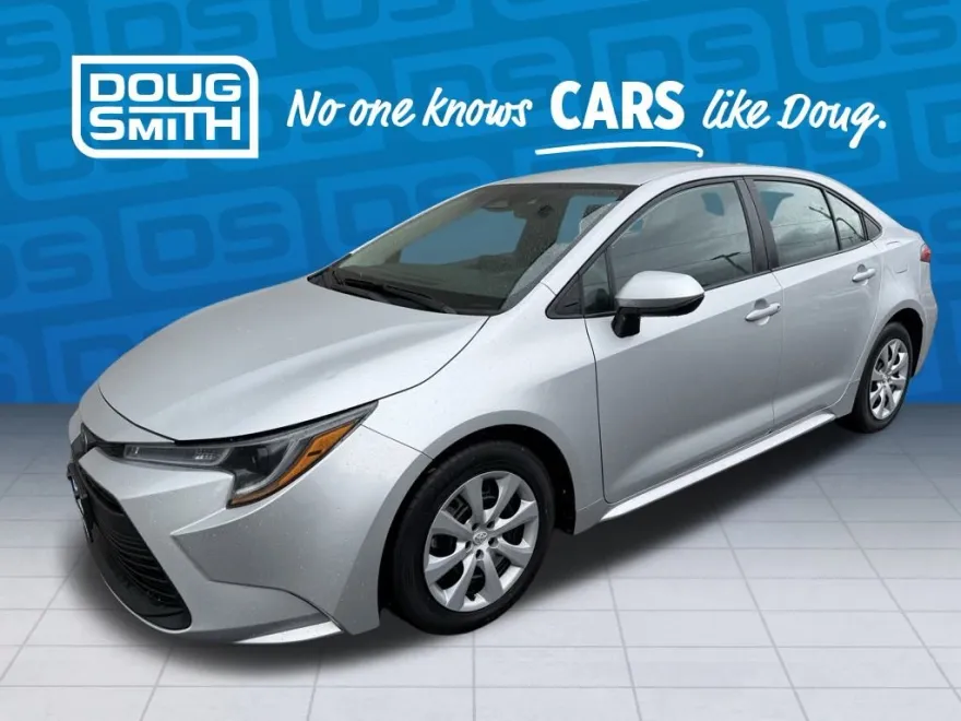 2024 Toyota Corolla LE photo 1