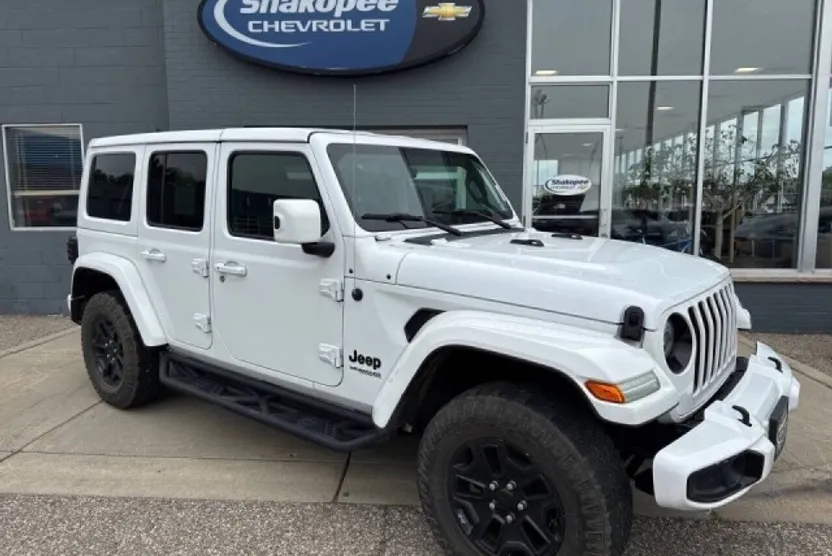2020 Jeep Wrangler Unlimited Sahara High Altitude photo 1