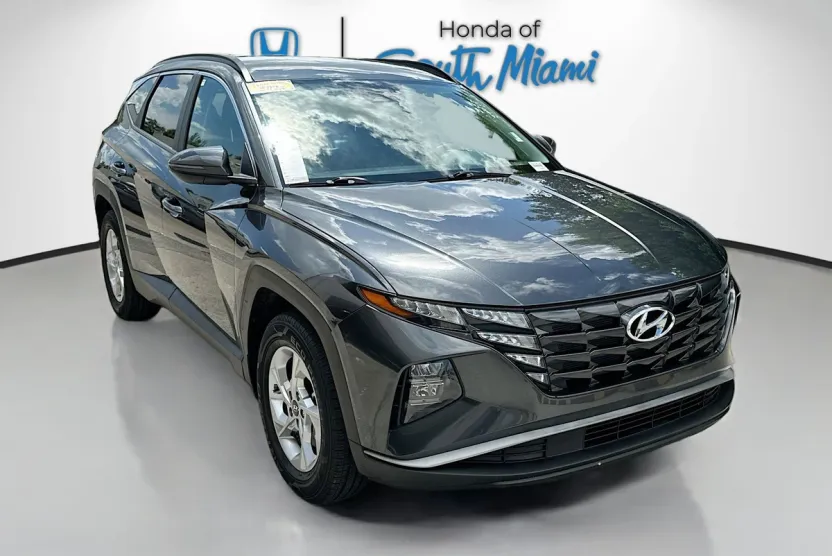 2022 Hyundai Tucson SEL photo 1