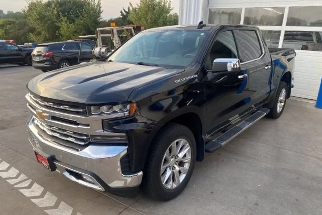 2019 Chevrolet Silverado 1500 LTZ photo 1